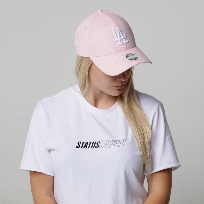 New Era Women's Los Angeles Dodgers 9FORTY Cloth Strapback Pink Diamond