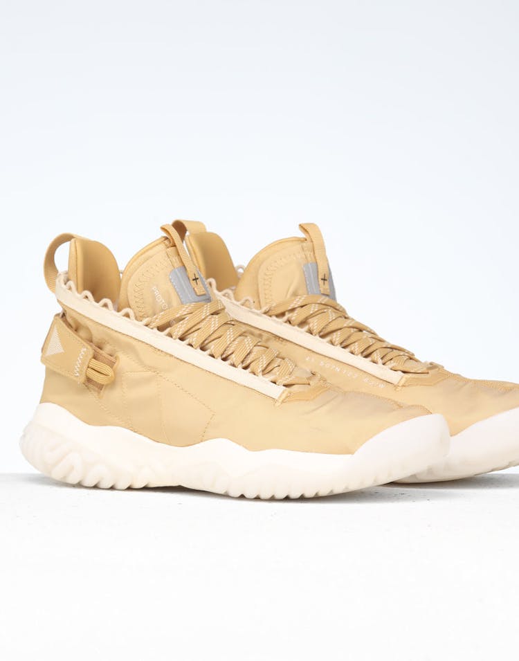 Jordan Proto-React Cream/Black/Gold