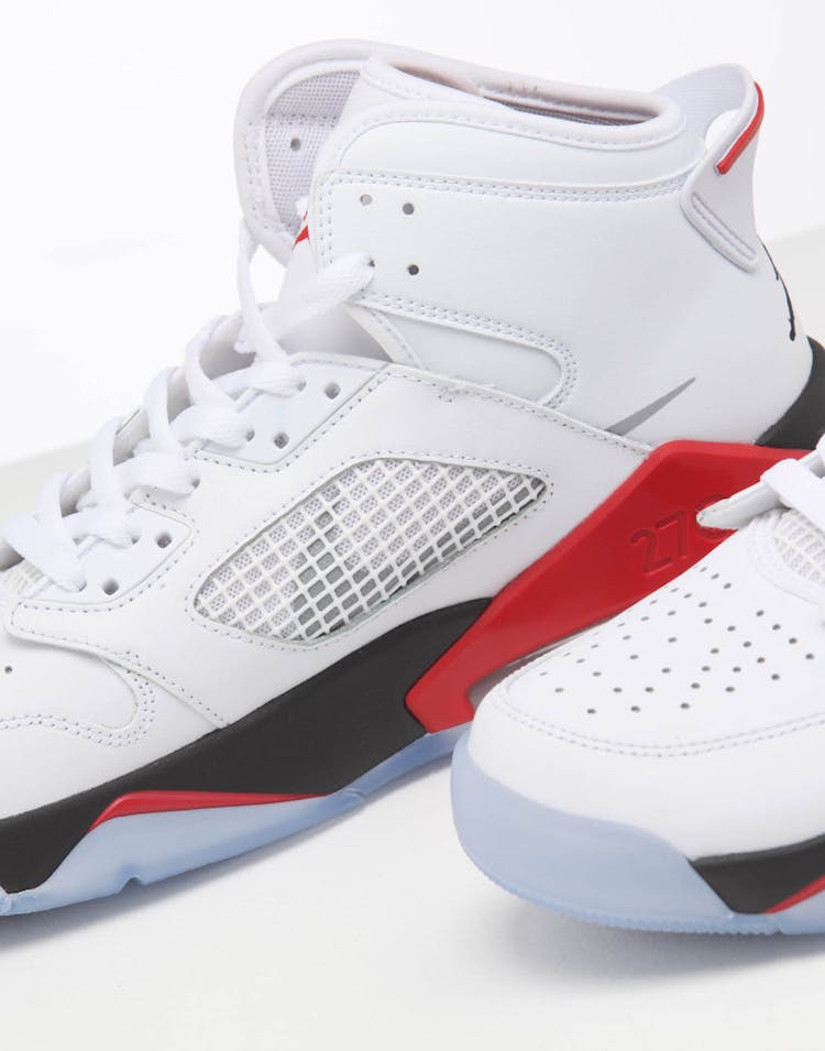 Jordan Air Jordan Mars 270 WHITE/REFLECT SILVER/FIRE RED/BLACK
