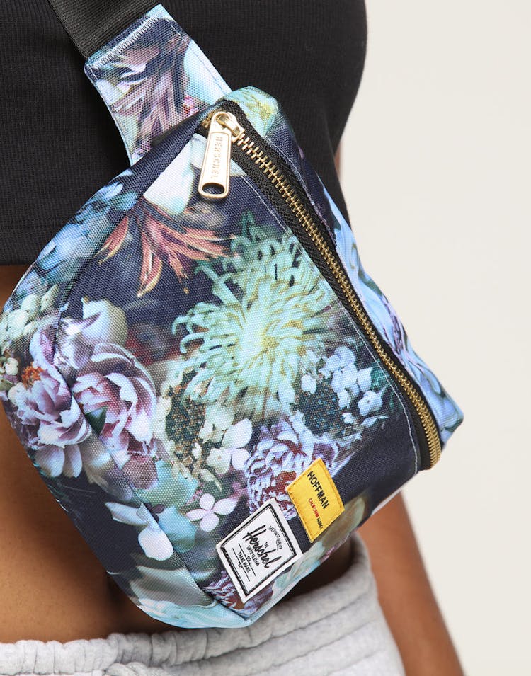 HERSCHEL BAG CO FIFTEEN HIP PACK Floral
