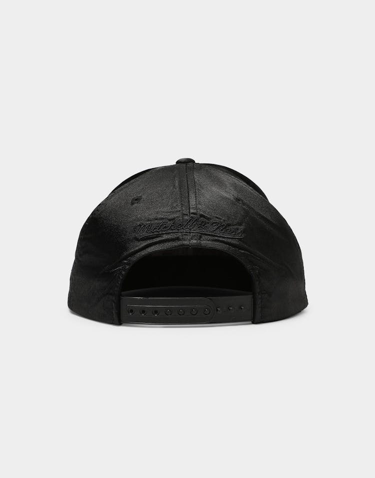 Mitchell & Ness New York Knicks Gold Toile Snapback Black