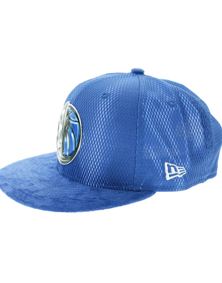 New Era Dallas Mavericks 9FIFTY On-Court Collection Draft Snapback Royal