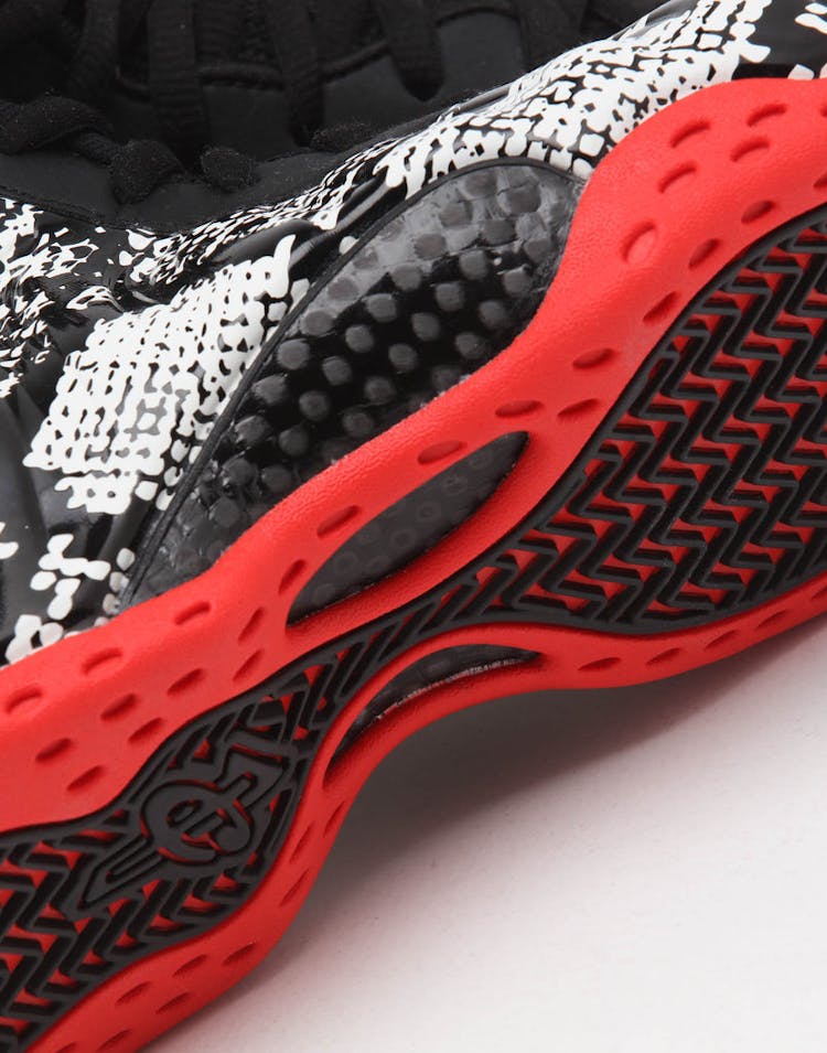 Nike Air Foamposite 1 Sail/Black/Red
