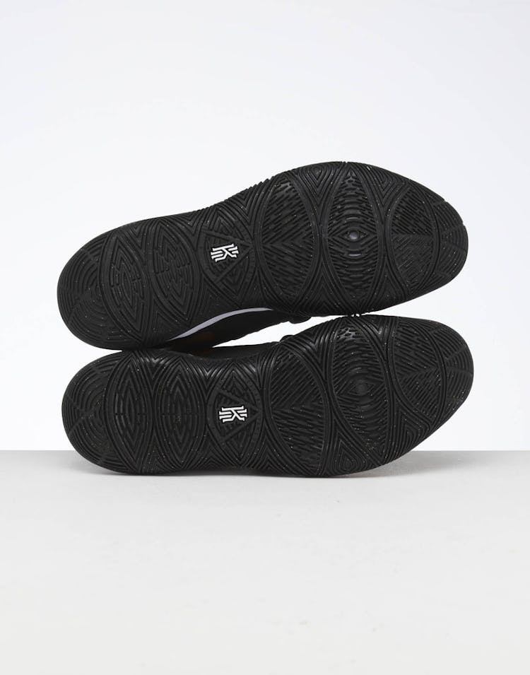Nike Kyrie 5 Black/Gold/White