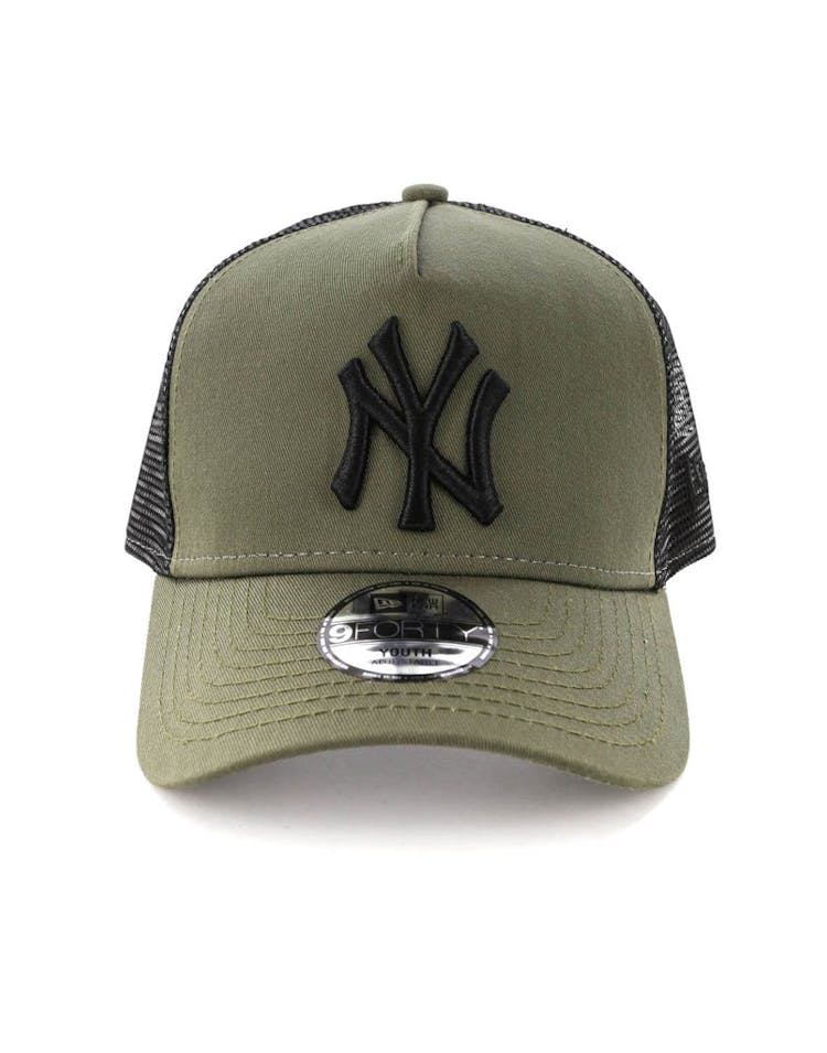 New Era Youth New York Yankees 9FORTY A-Frame Trucker Snapback Olive/Black