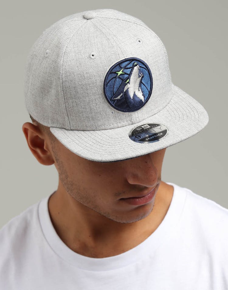 New Era Minnesota Timberwolves 9FIFTY Original Fit Snapback Heather Grey