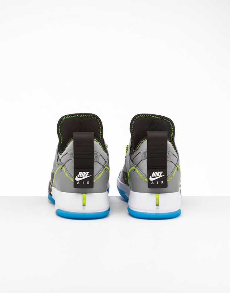 Jordan Air Jordan XXXIII SE Grey/Black/Volt