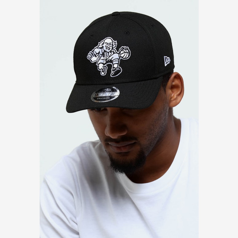 New Era Philadelphia 76ers Precurved Snapback Black/White