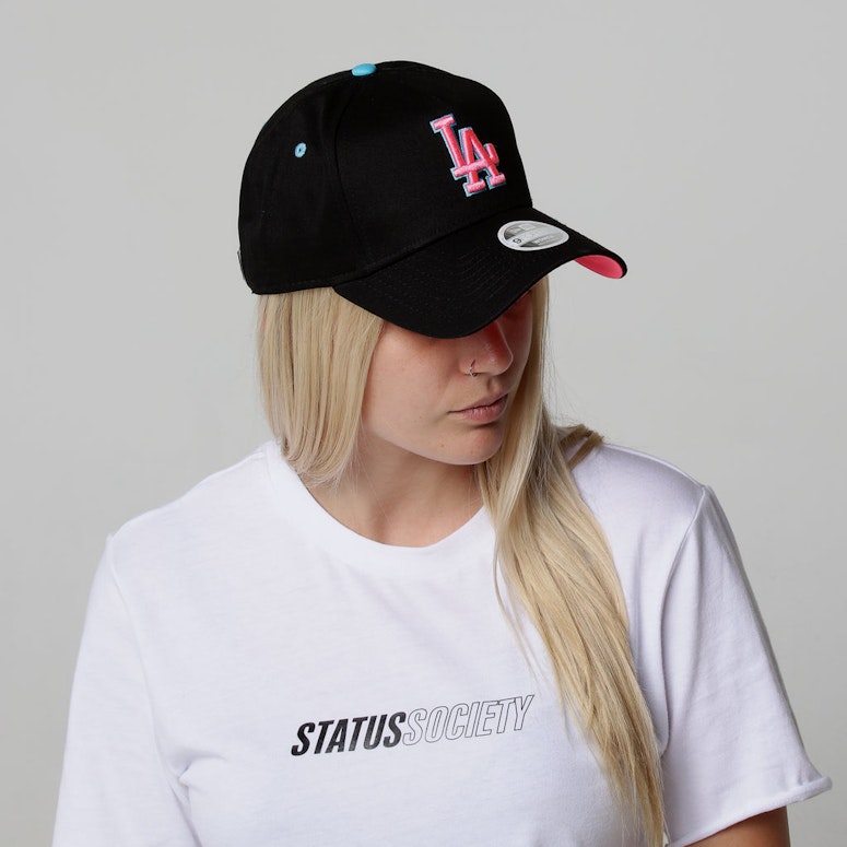 New Era Women's Los Angeles Dodgers 9FORTY A-Frame LP Strapback Black/Neon