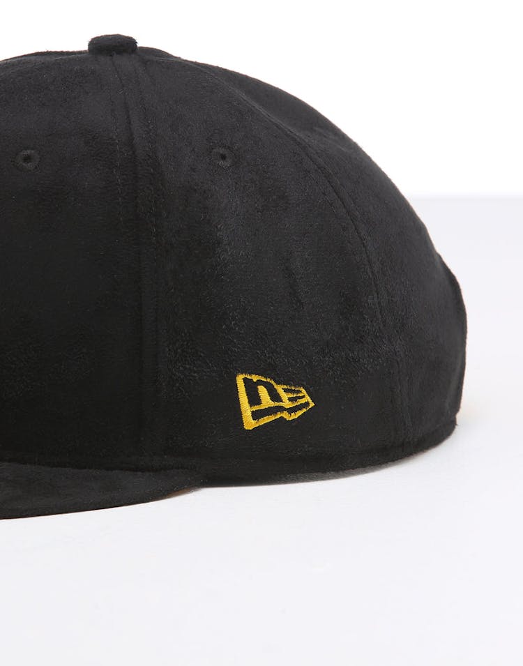 New Era Pittsburgh Pirates 9FIFTY Suede Metal Badge Snapback Black/OTC