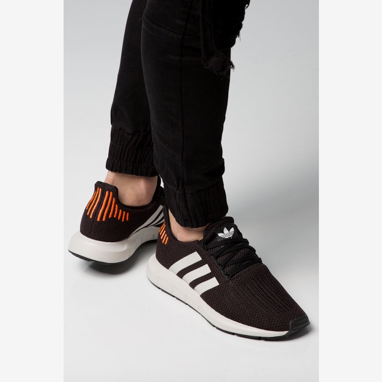 Adidas Swift Run Black/White/Grey