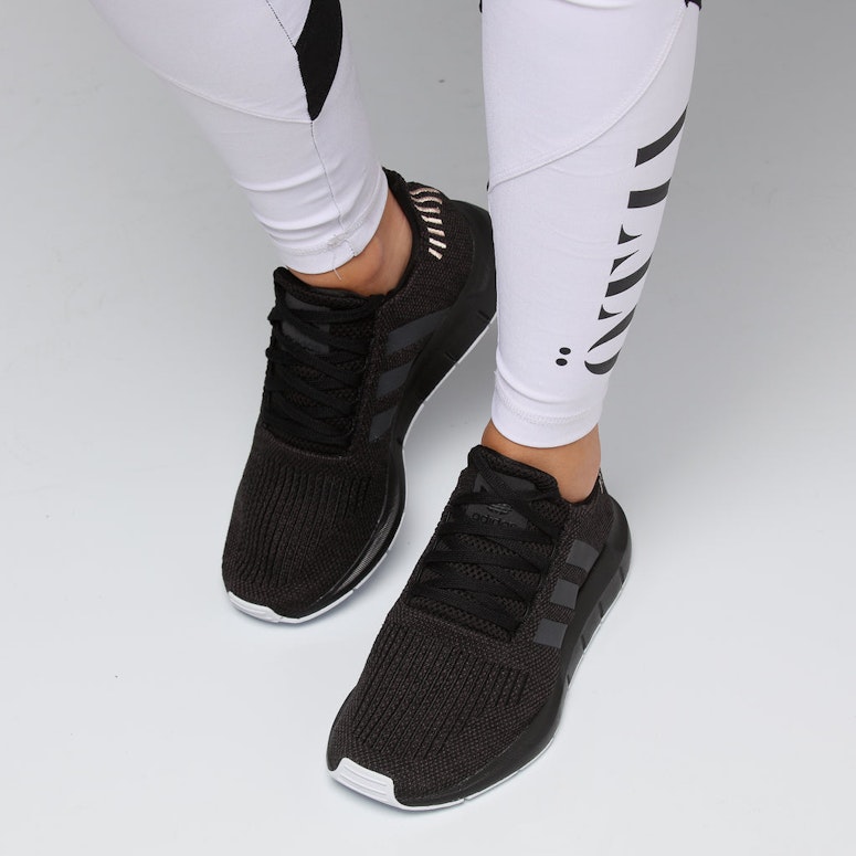Adidas Women's Swift Run Black
