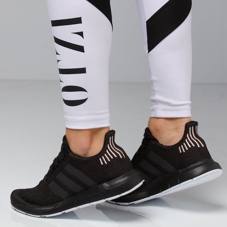 Adidas Women's Swift Run Black