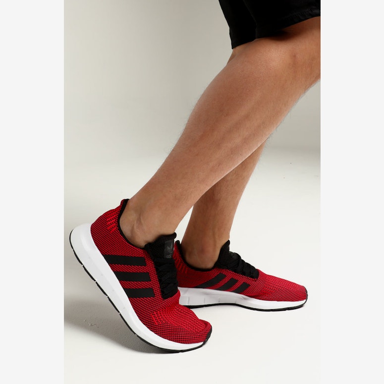 Adidas Swift Run Dark Pink/Black