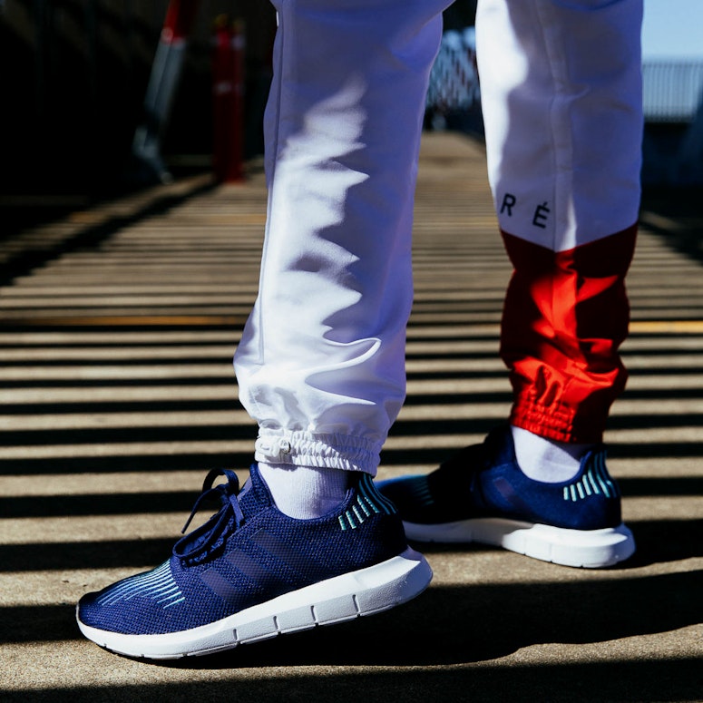 Adidas Originals Swift Run Navy/White