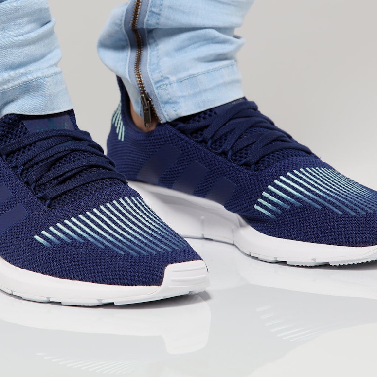 Adidas Originals Swift Run Navy/White