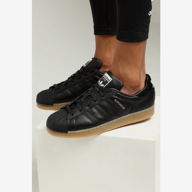 Adidas Women's Superstar Black/Gum
