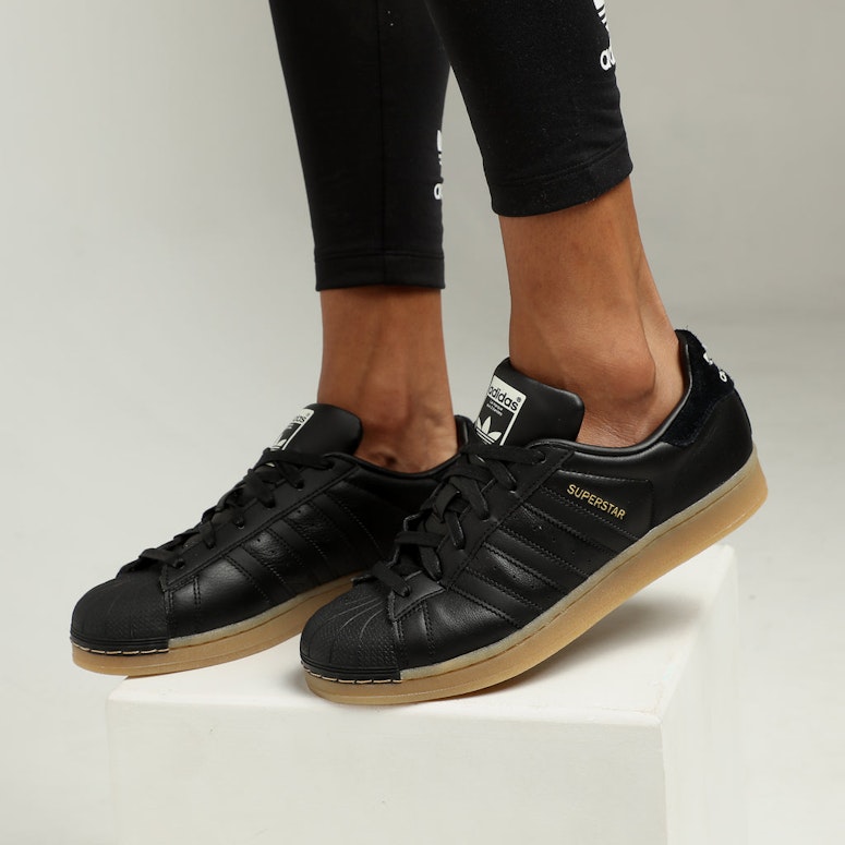 Adidas Women's Superstar Black/Gum