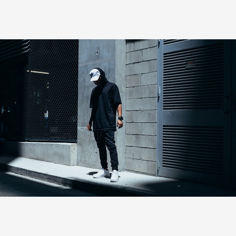 Fleur Strapback White/black
