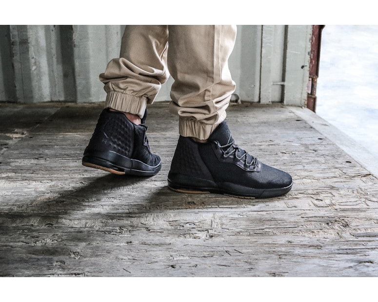 Jordan Academy Black/Anthracite