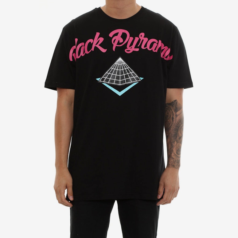 Wavy Fonts Pyramid Tee Black