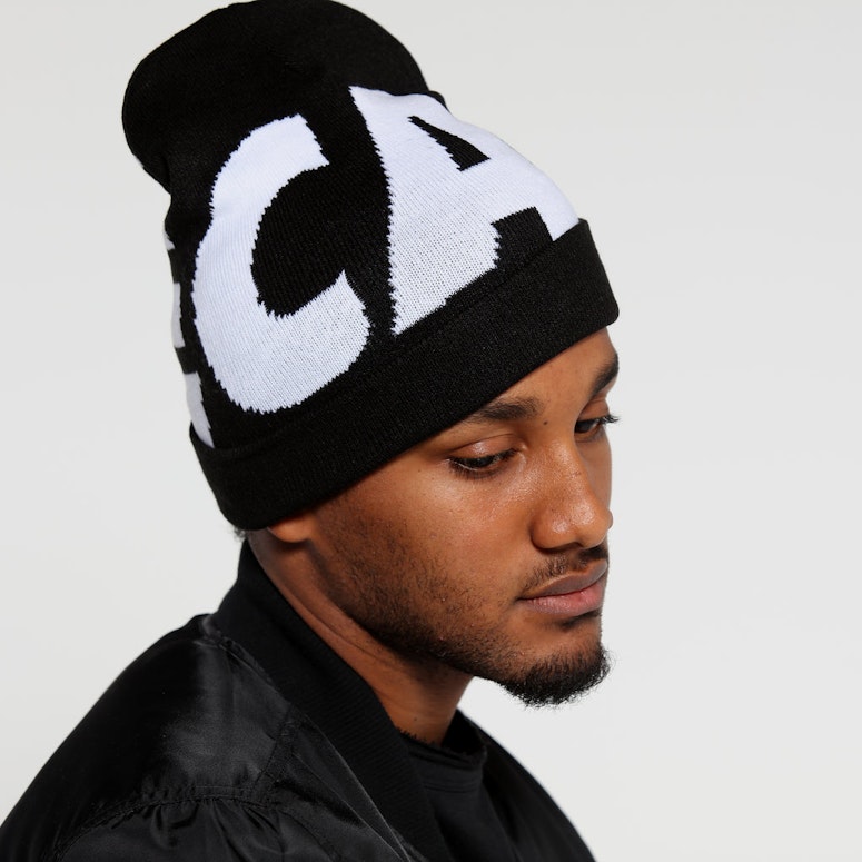 Carré Incline Beanie Black/White