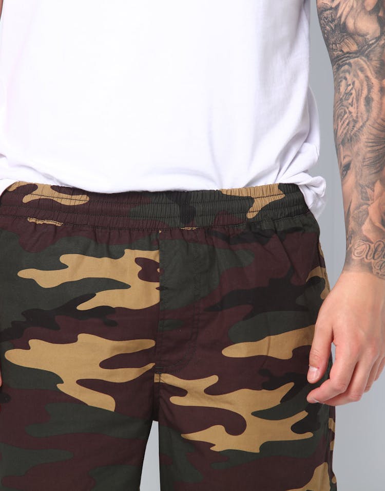 Carré Dr C.R.É Short Camo