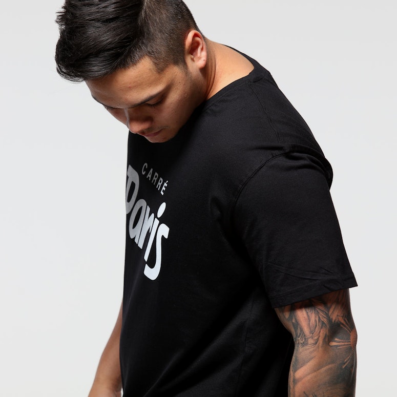 Carré Ecriture Divise SS Tee Black