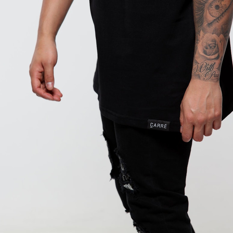 Carré Ecriture Divise SS Tee Black