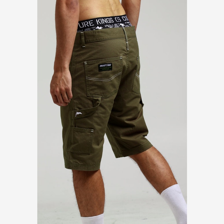 Draft Day Chippy Shorts Olive