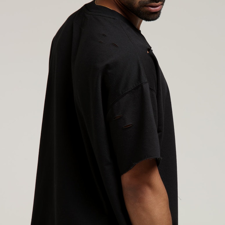 New Slaves Distressed Tee Black