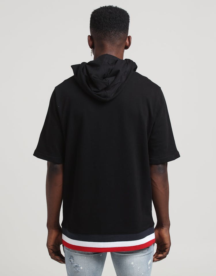 Carré Bouton Hood Black