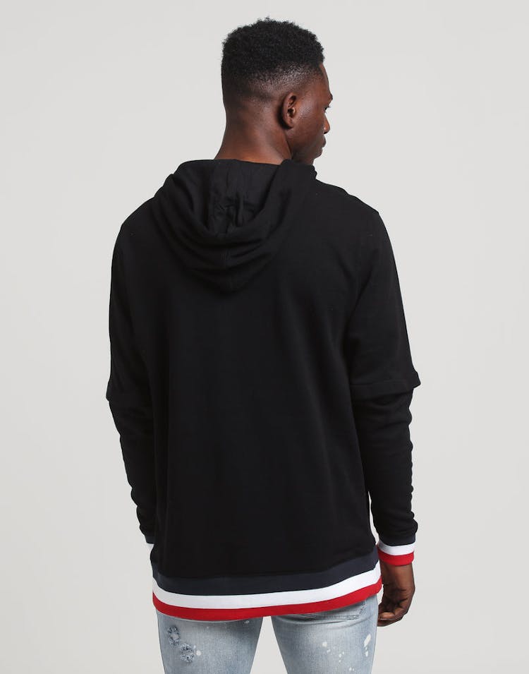 Carré Bouton Hood Black