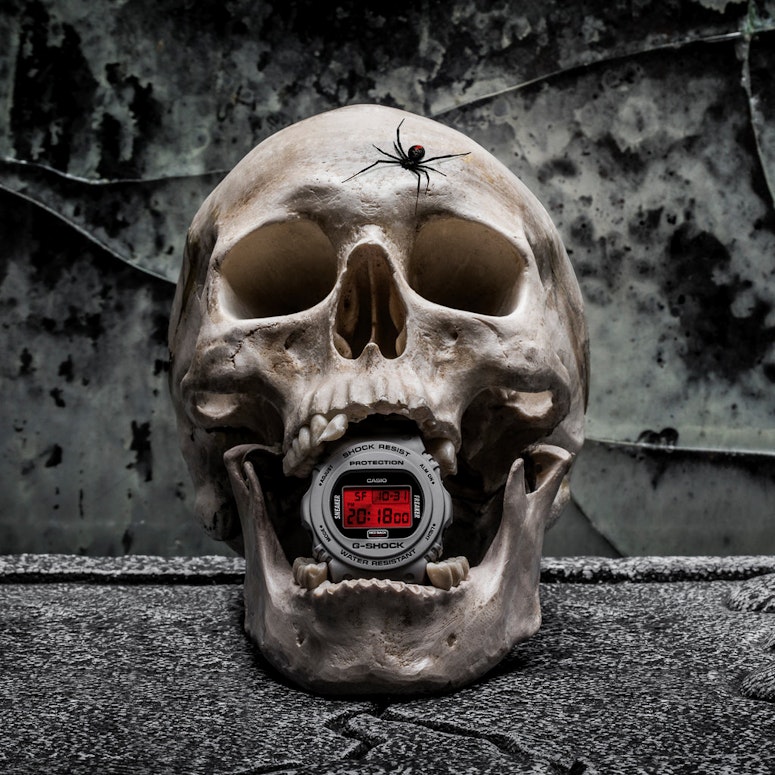 G Shock X Sneaker Freaker 2.0 Grey/Red