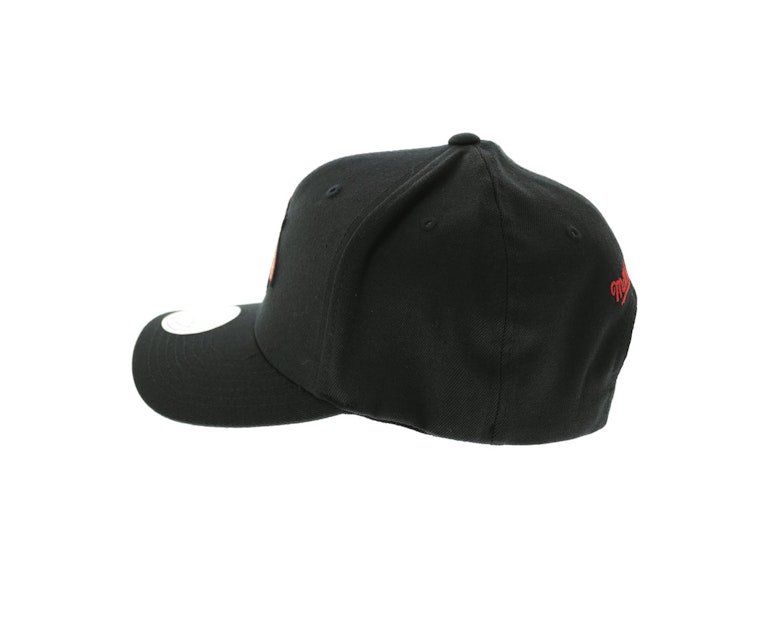 Mitchell & Ness Blackhawks Team 110 Snapback - Black
