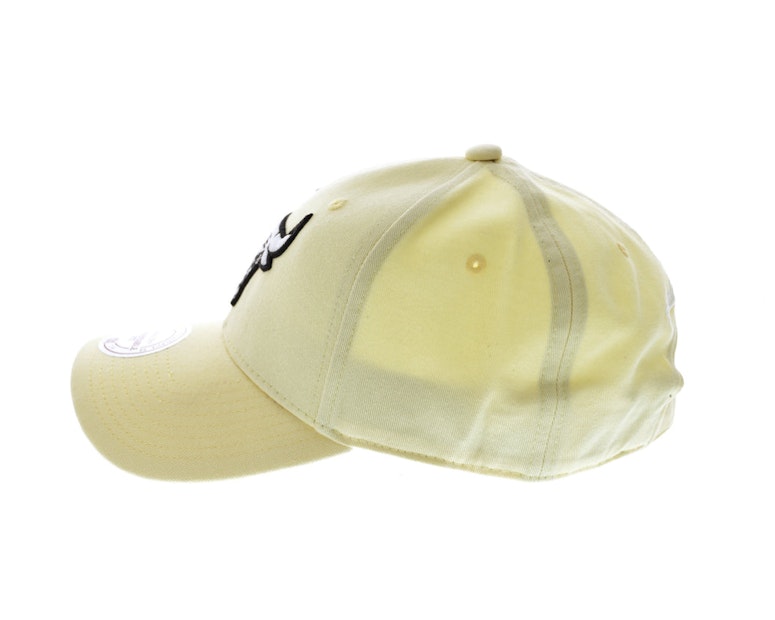 Mitchell & Ness Bulls B/W Logo Low Pro Yellow