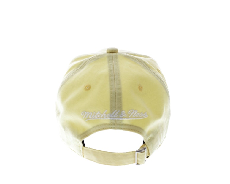 Mitchell & Ness Bulls B/W Logo Low Pro Yellow