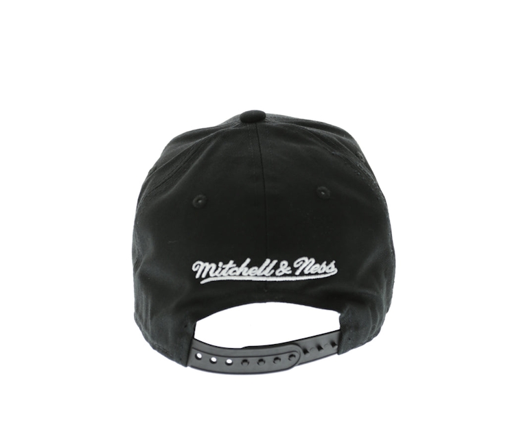 Mitchell & Ness Cleveland Cavaliers Low Pro Snapback Black/Black/White