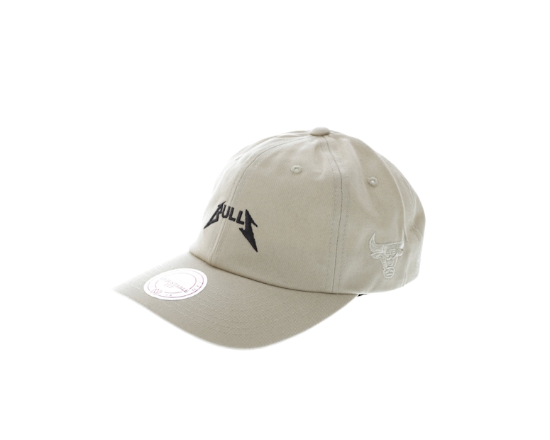 Mitchell & Ness Bulls Rock Font Dad Hat Khaki