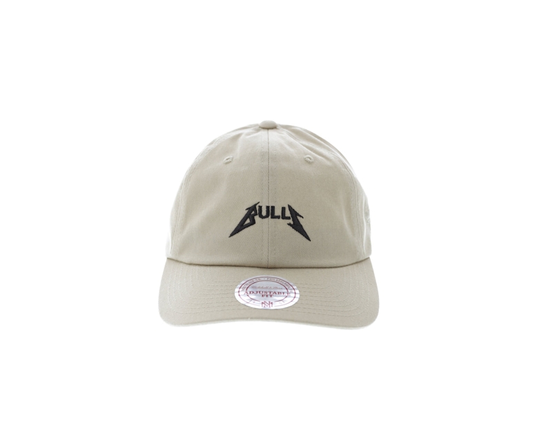 Mitchell & Ness Bulls Rock Font Dad Hat Khaki