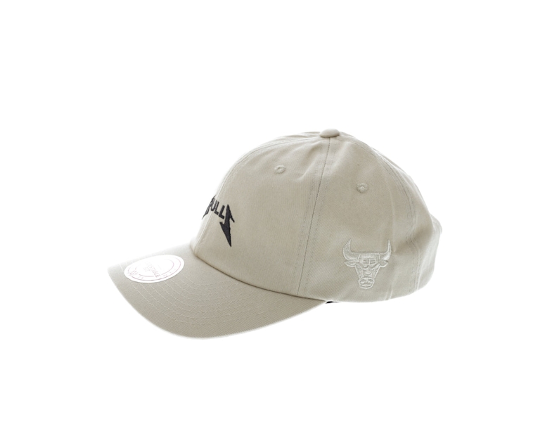Mitchell & Ness Bulls Rock Font Dad Hat Khaki