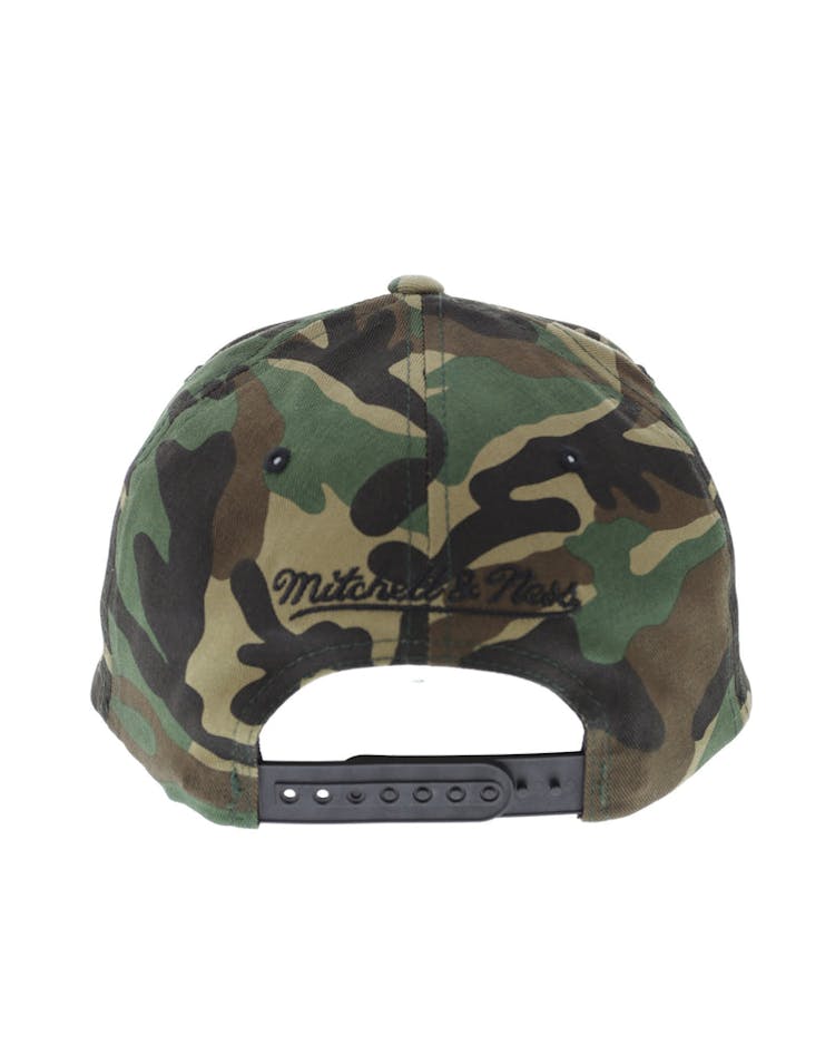 Mitchell & Ness Chicago Bulls Pinch 110 Snapback Camo