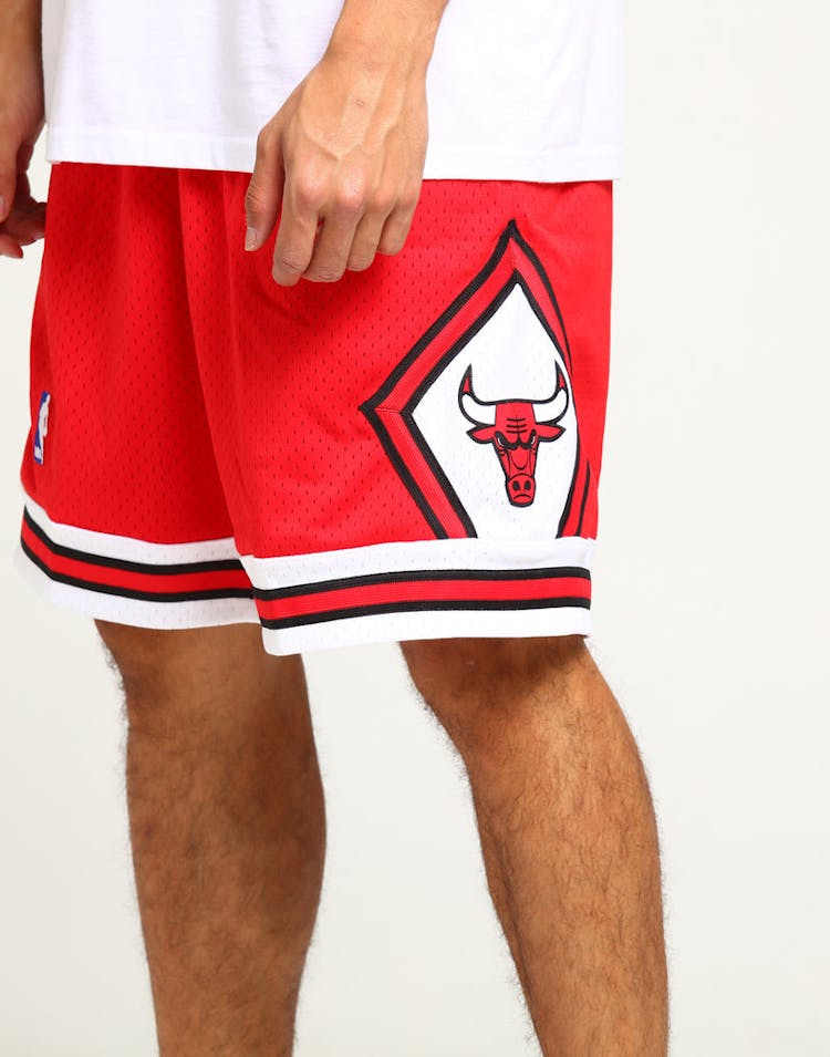 Mitchell & Ness Chicago Bulls 97/98 Swingman Shorts Red