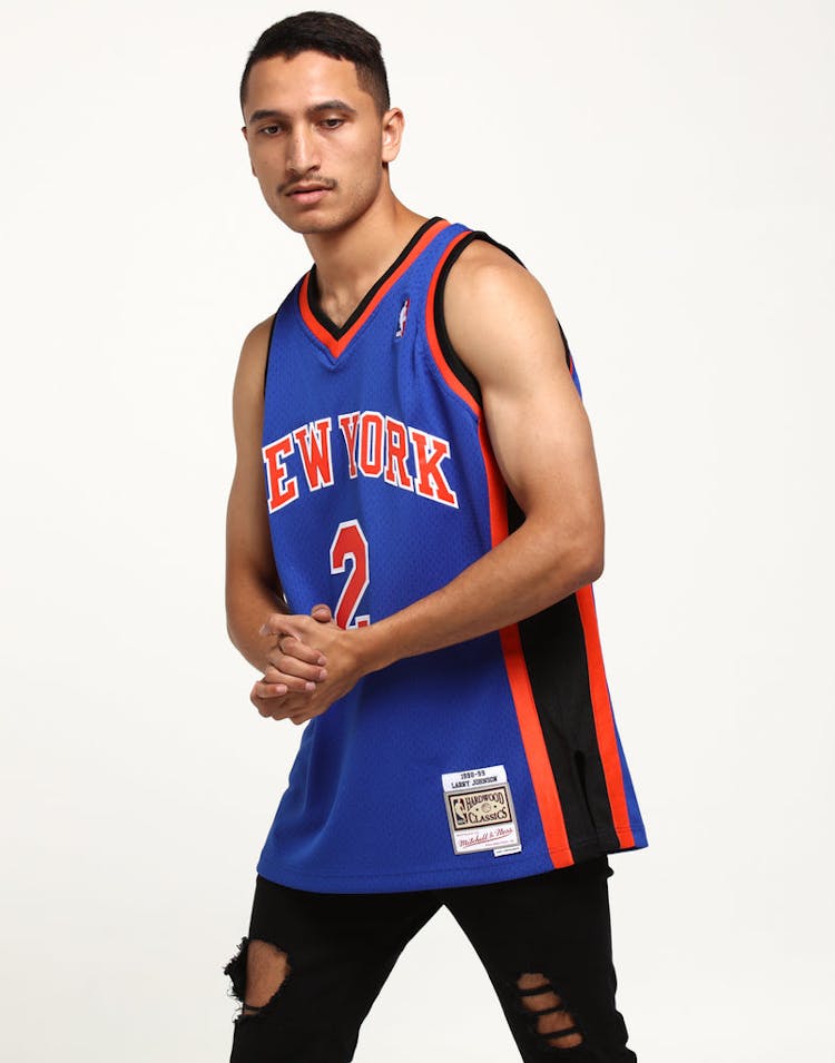Mitchell & Ness New York Knicks Larry Johnson #2 Swingman NBA Jersey Royal