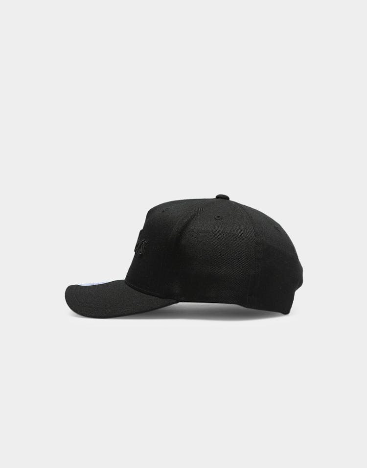 Mitchell & Ness Pittsburgh Steelers 110 Snapback Black On Black