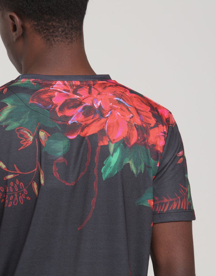 Criminal Damage Kai T-Shirt Black/Red