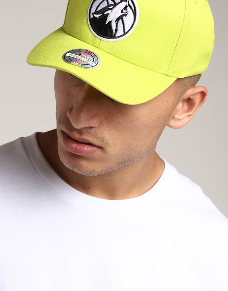 Mitchell & Ness Minnesota Timberwolves Pinch 110 Snapback Green