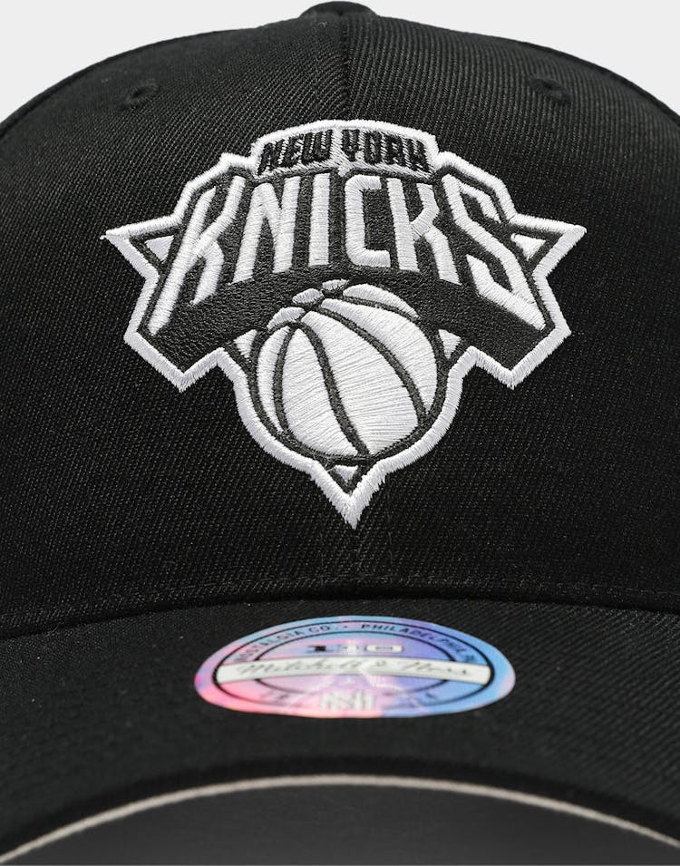 Mitchell & Ness New York Knicks Outline High Crown 110 Snapback Black