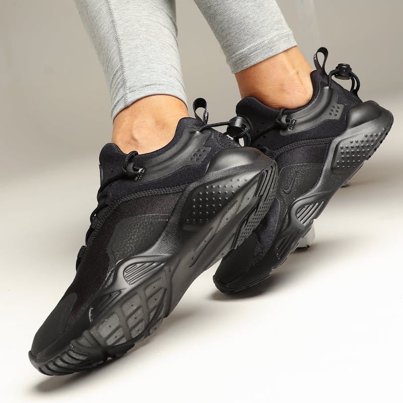 Nike Women S Air Huarache City Move Black Black White Culture Kings