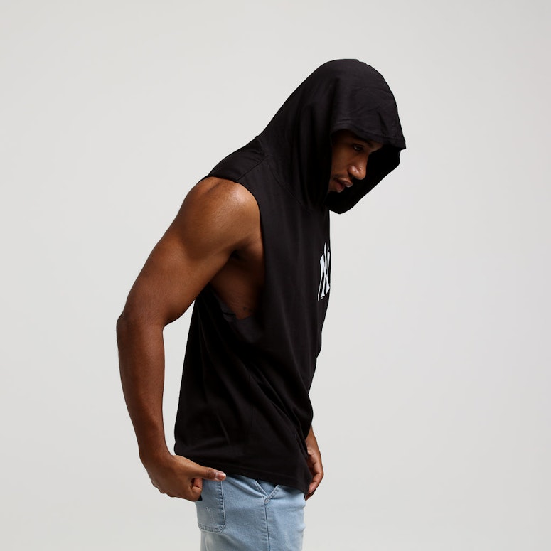 Majestic Athletic New York Yankees Vincennes Muscle Hood Black